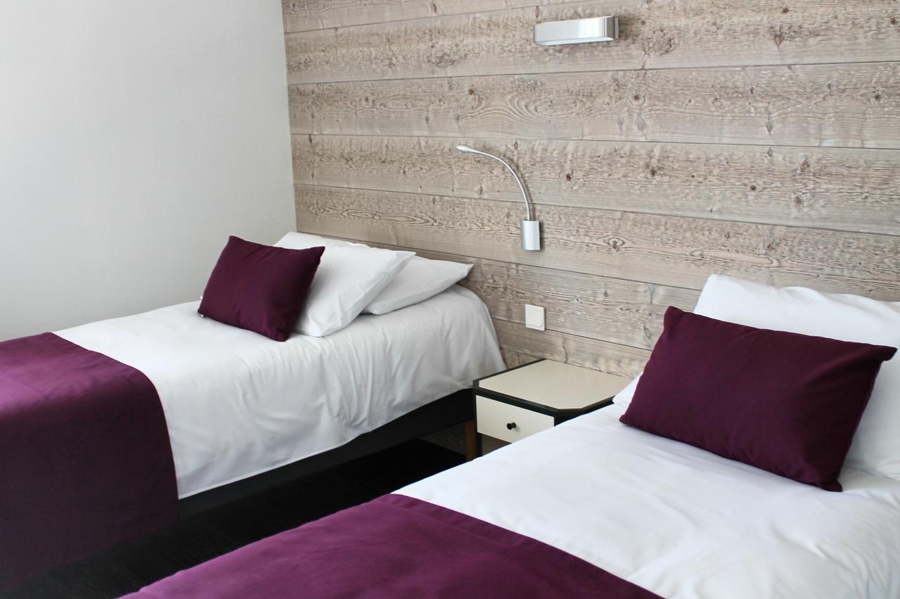 Logis Hotel "Ici M'Aime" Rouvray  Exterior photo