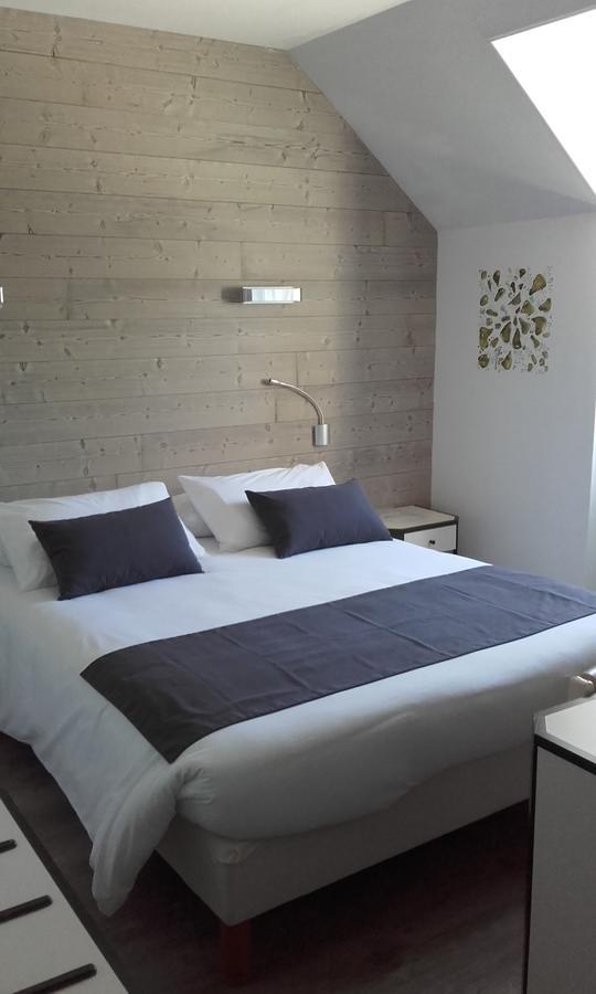 Logis Hotel "Ici M'Aime" Rouvray  Exterior photo