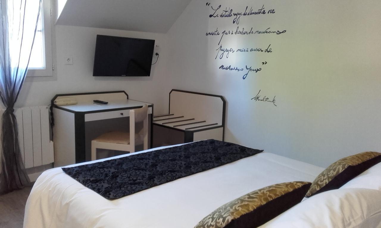Logis Hotel "Ici M'Aime" Rouvray  Exterior photo