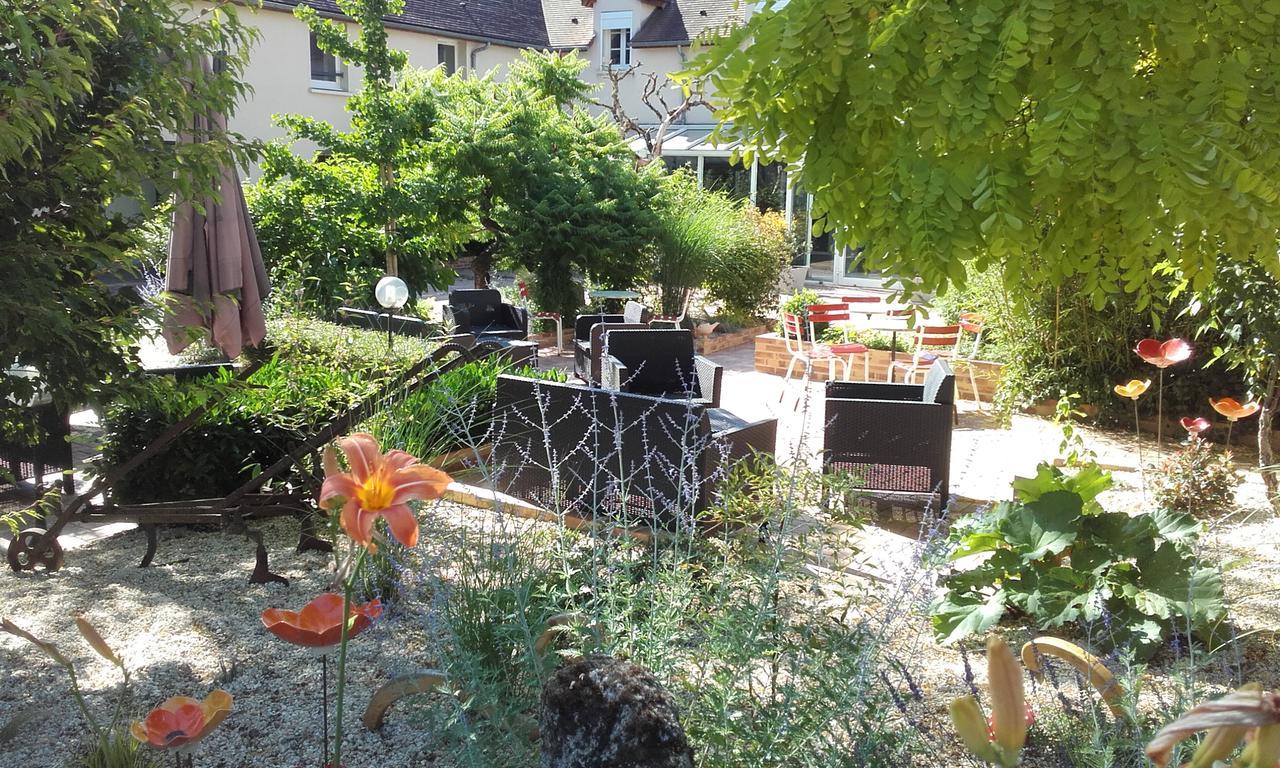 Logis Hotel "Ici M'Aime" Rouvray  Exterior photo